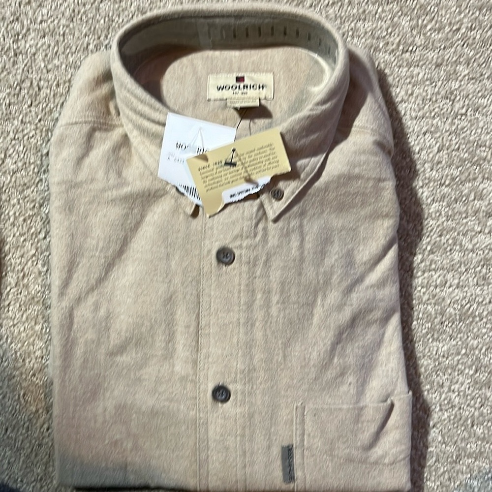 NWT Woolrich men’s size large flannel shirt
